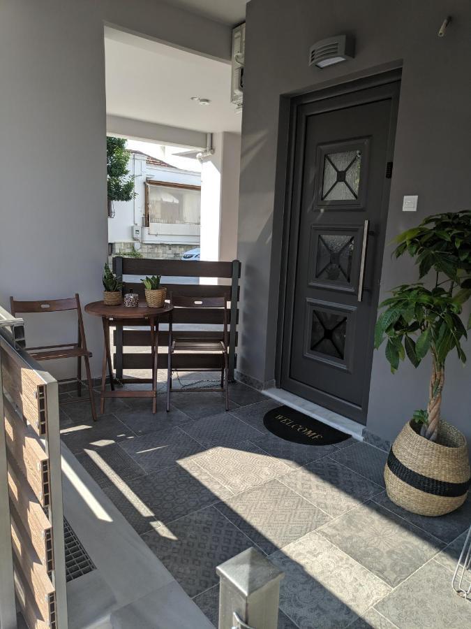 Stylish Ground Floor Maisonette ヴォロス エクステリア 写真