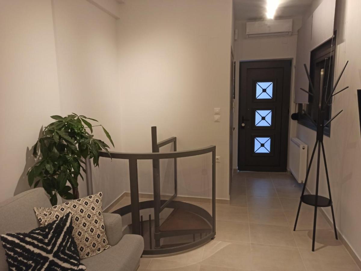 Stylish Ground Floor Maisonette ヴォロス エクステリア 写真