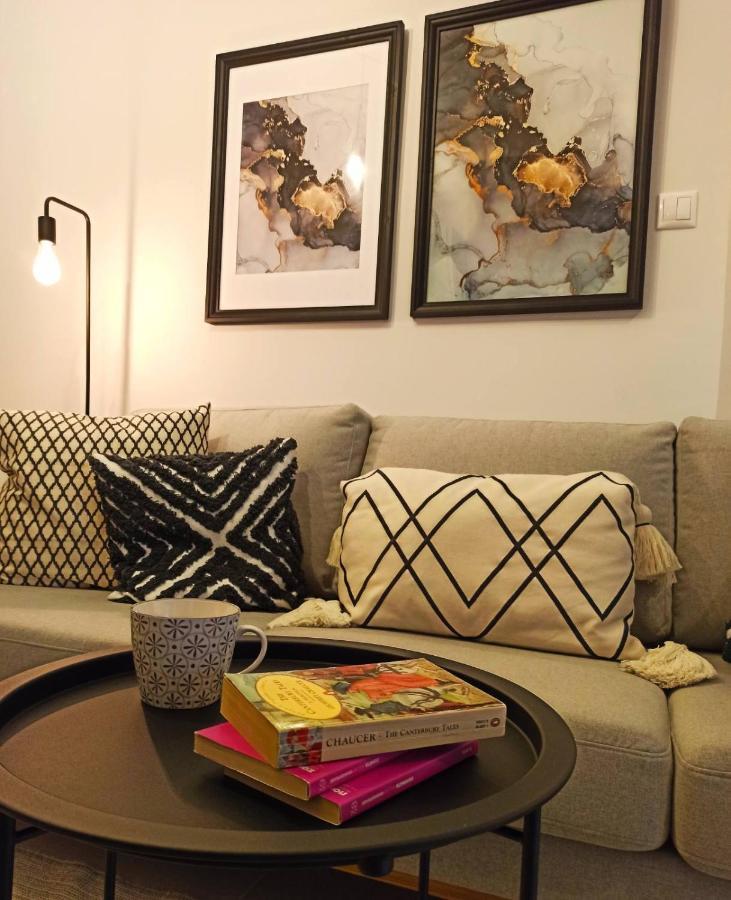 Stylish Ground Floor Maisonette ヴォロス エクステリア 写真