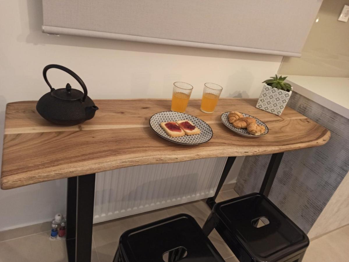 Stylish Ground Floor Maisonette ヴォロス エクステリア 写真